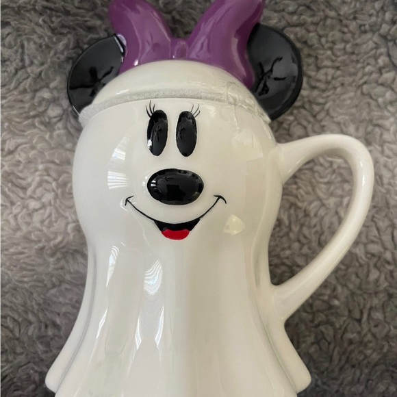 Minnie Ghost Mug - Picture 2 of 2